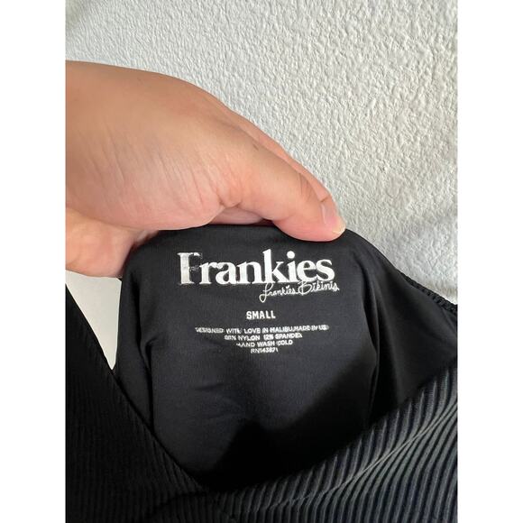Frankies Bikini Mojave One Piece black S - Picture 4 of 6